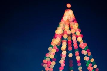 Colourful outline of a Christmas tree with lights